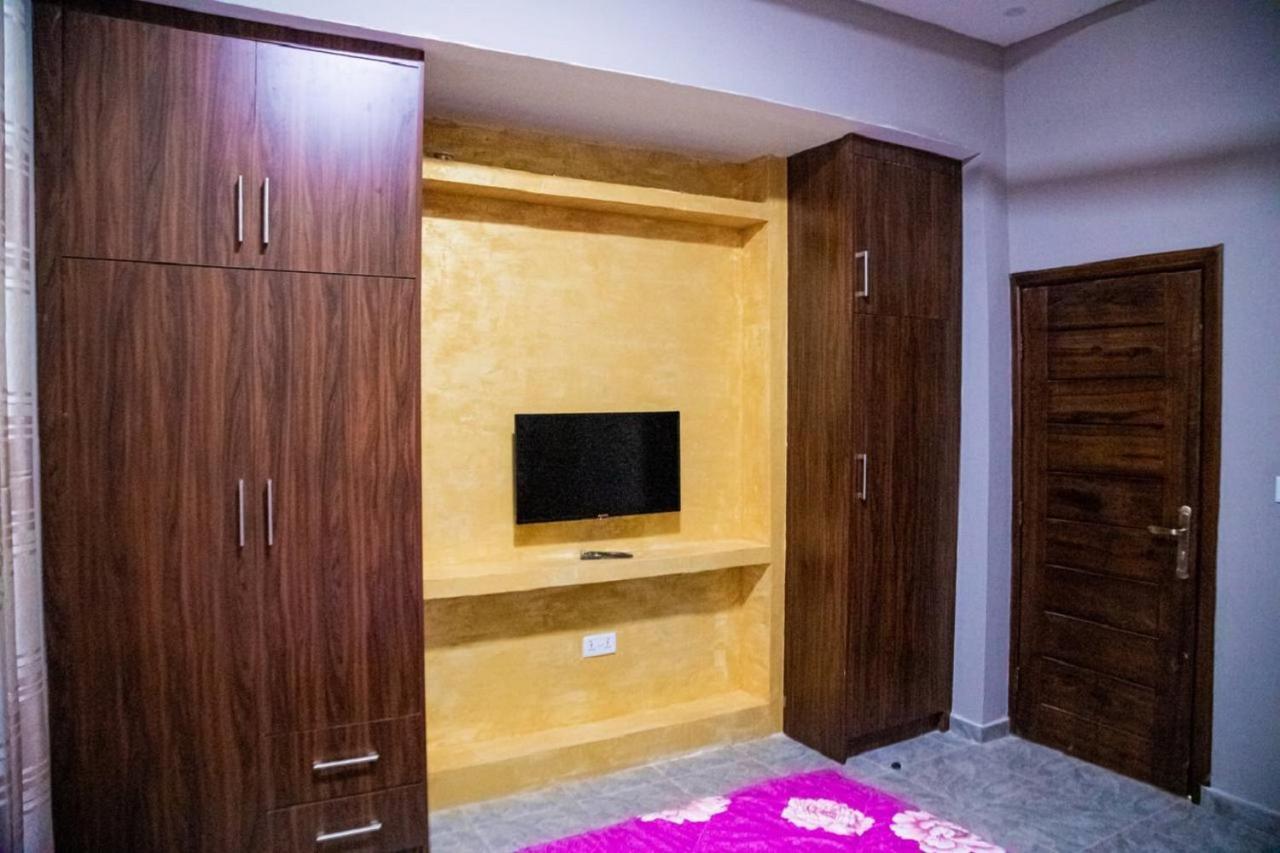 Bays Boutique Apartment Accra Eksteriør billede