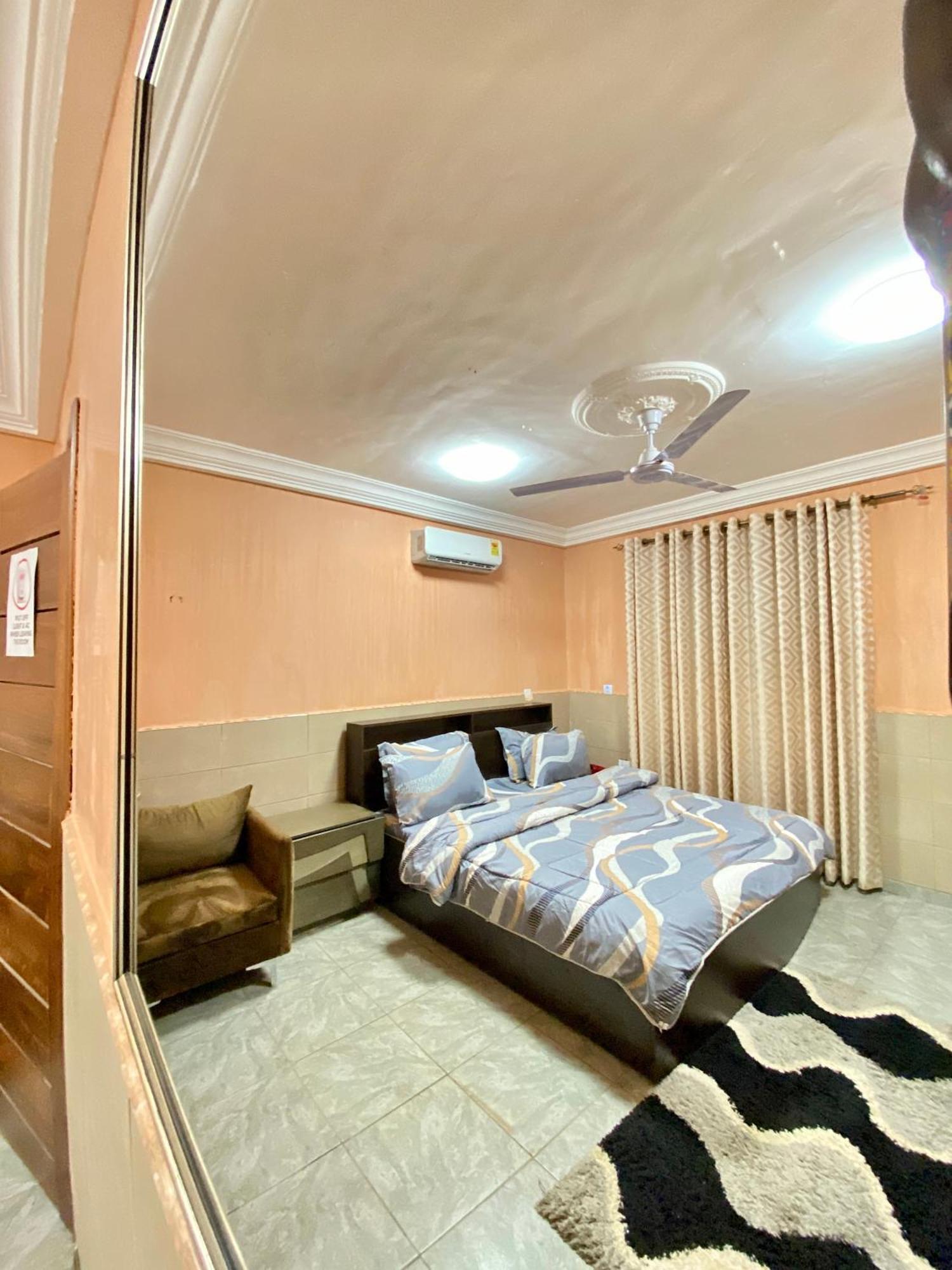 Bays Boutique Apartment Accra Eksteriør billede