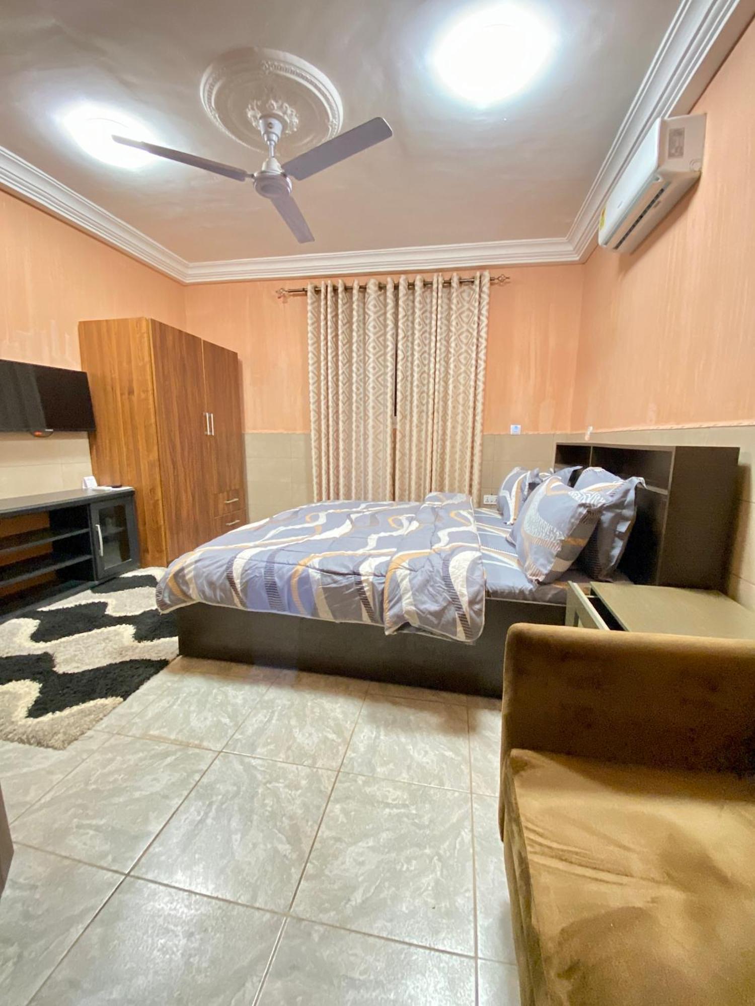 Bays Boutique Apartment Accra Eksteriør billede